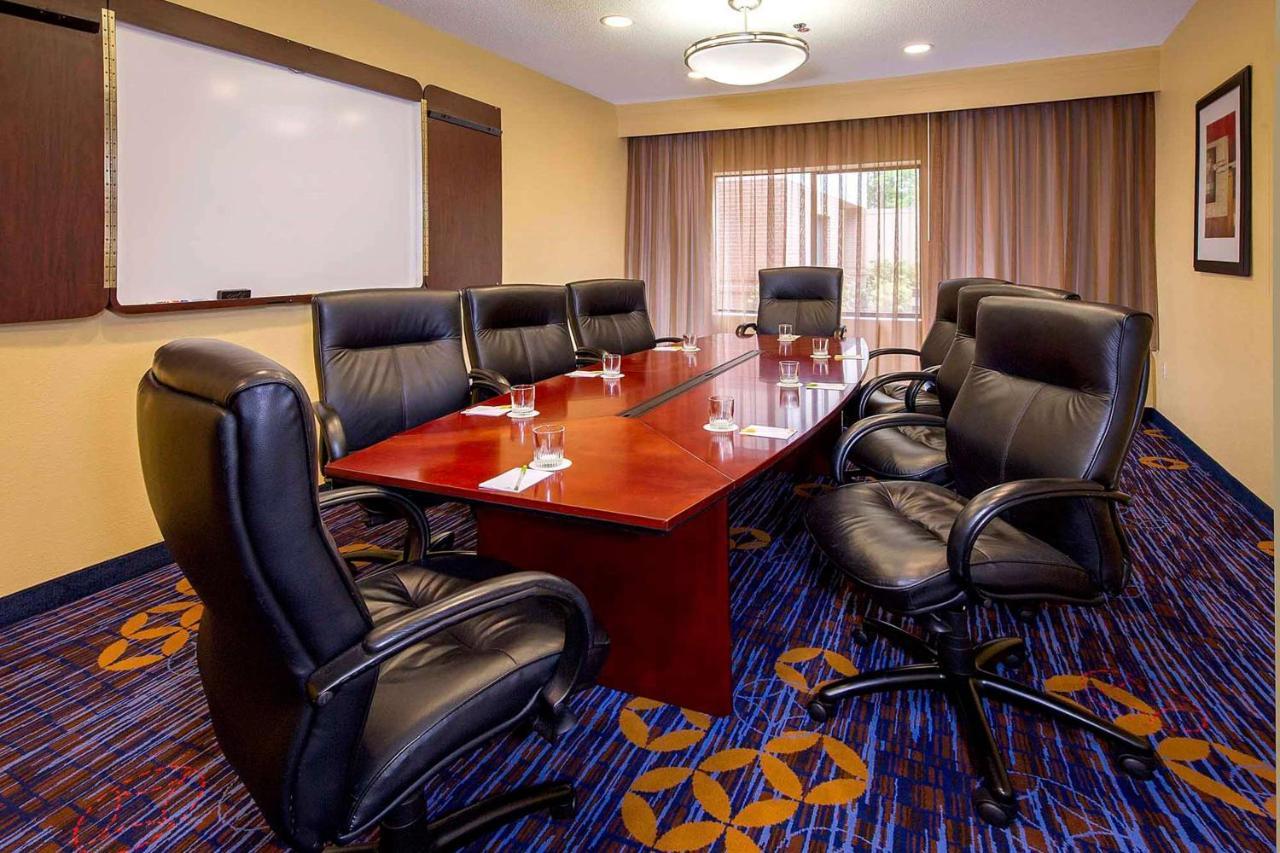 מלון Sonesta Select Durham Research Triangle Park מראה חיצוני תמונה